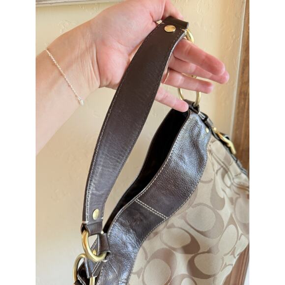 Vintage Coach Zoe Hobo Bag with Box/Dust Bag Brown Leather Chunky Brass Hardware - Picture 16 of 16